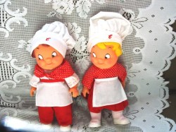 ADORABLE PAIR OF ORIGINAL 10'' CAMPBELL SOUP BOY, GIRL DOLLS,HAT